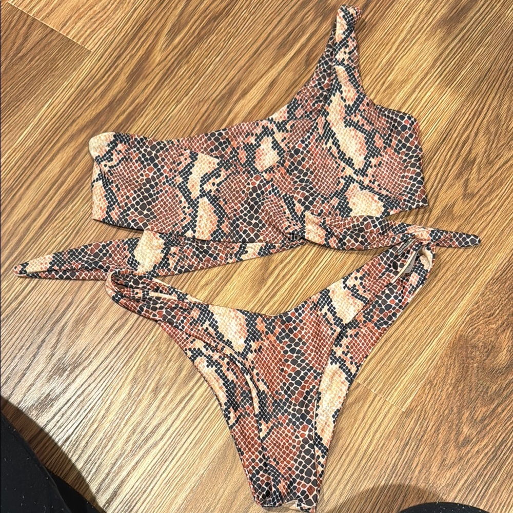 Snake Print One-Shoulder Bikini